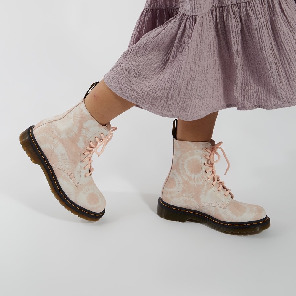 WOMENS DR MARTENS 1460 PASCAL BOOT